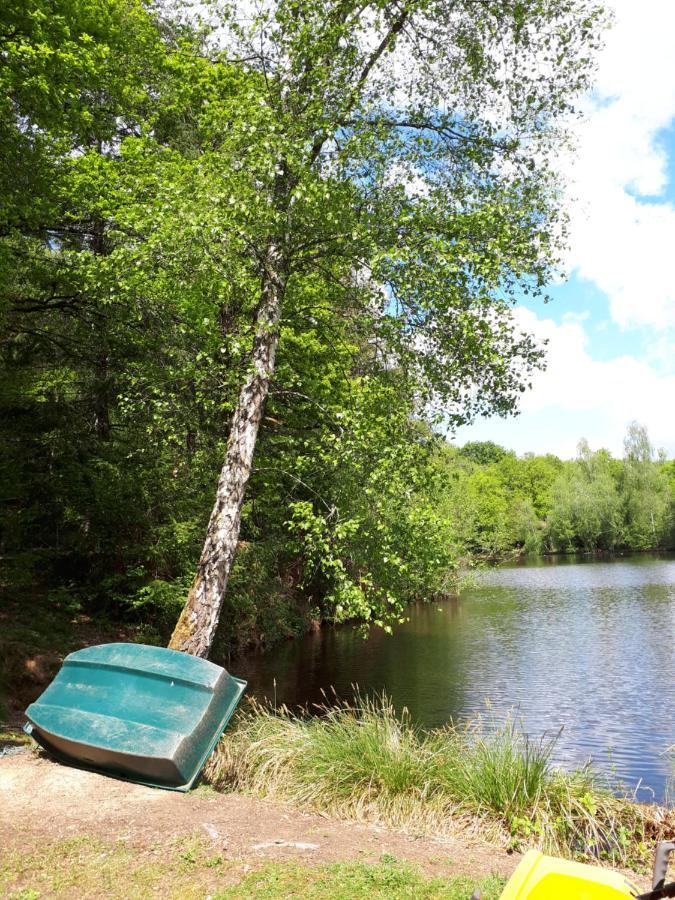 Gite De Lac Tranquille Plaud 外观 照片